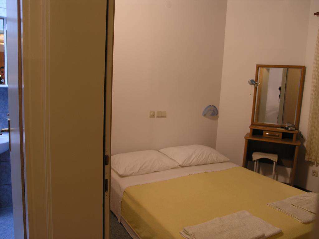 Apartments Mia Mo Премантура Стая снимка
