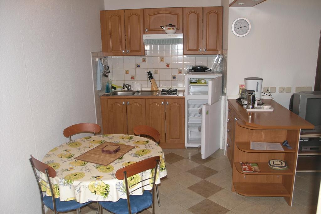 Apartments Mia Mo Премантура Стая снимка