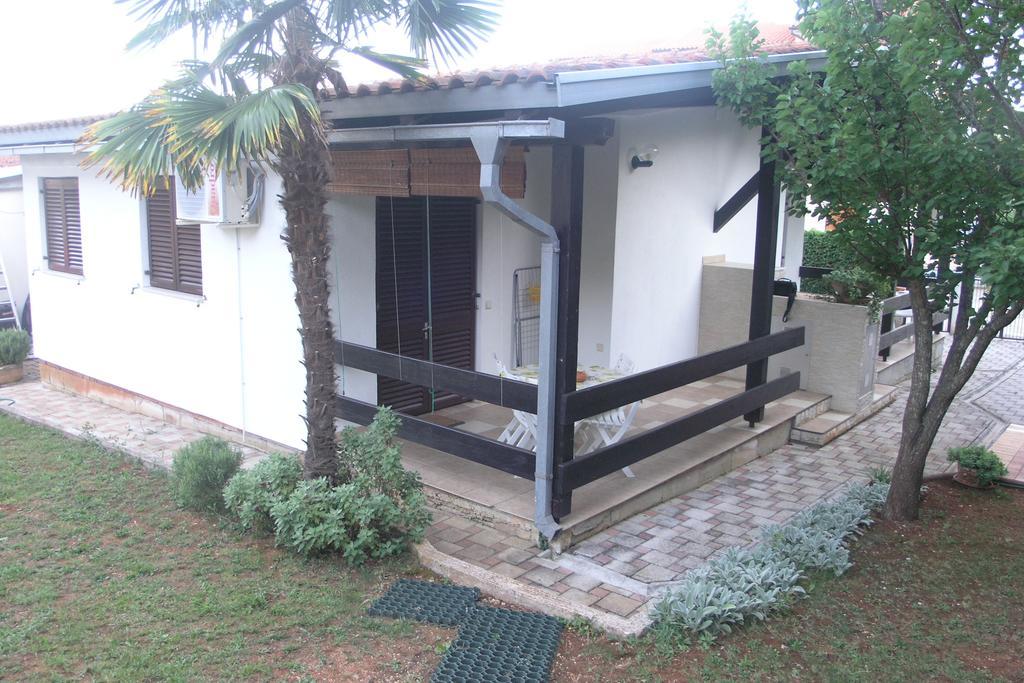 Apartments Mia Mo Премантура Стая снимка